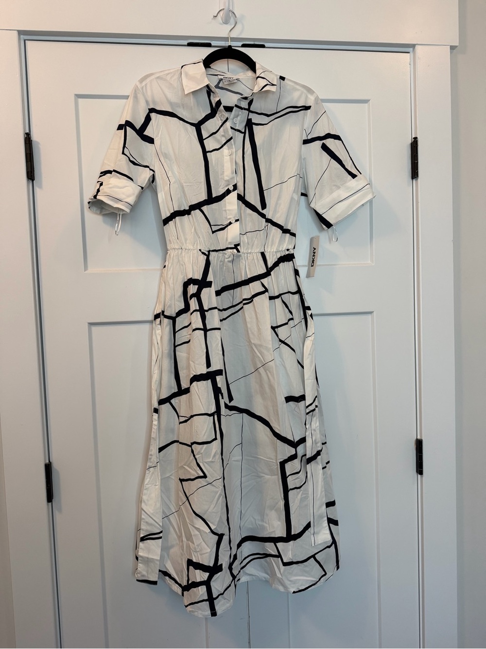 NWT DKNY White Navy Geo Print Midi Shirtdress Size 6 MSRP $129